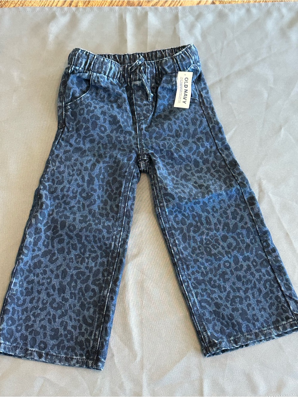 Old Navy Blue and Black Leopard Print Wide-Leg Jeans